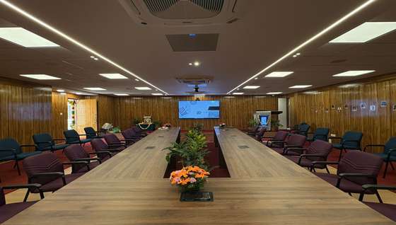 Meeting & Huddle Rooms